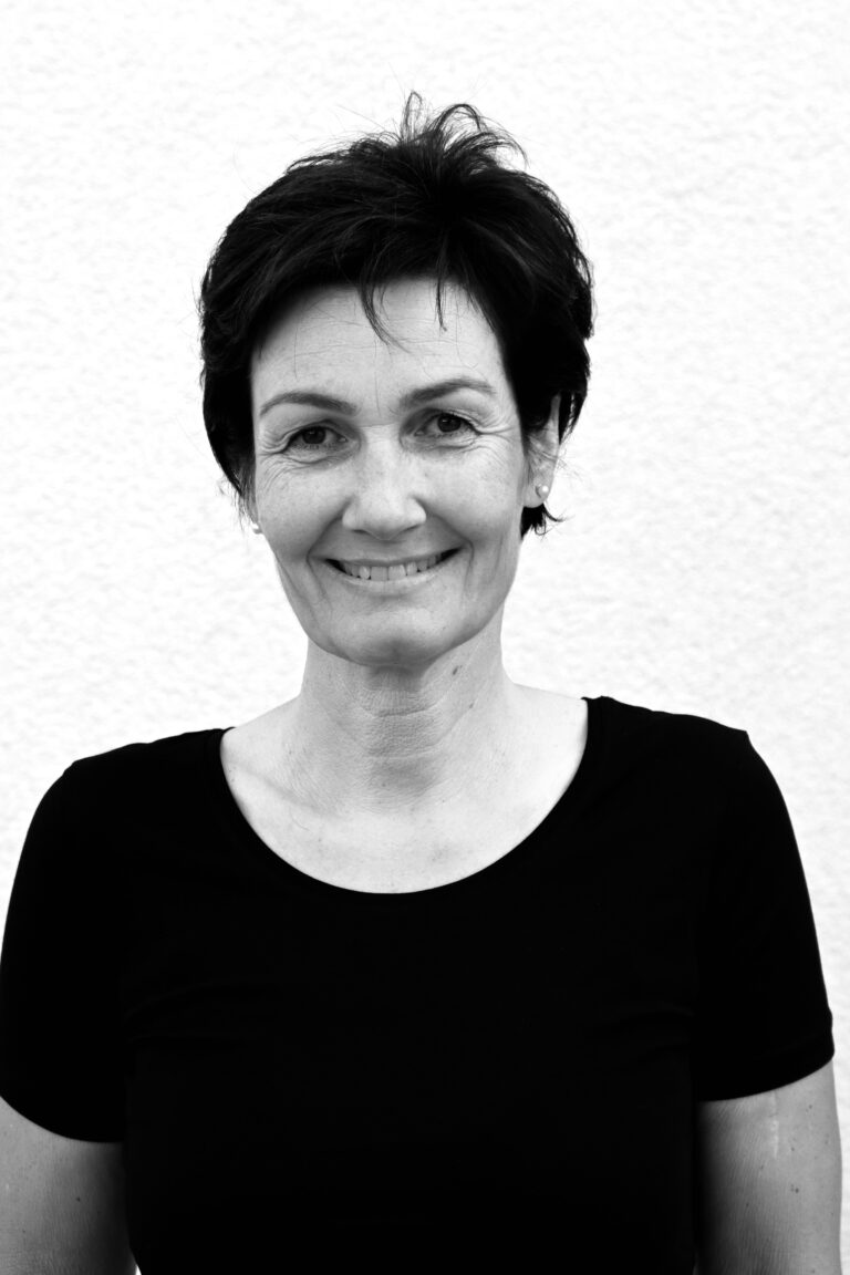 Simone Haider als Betty Chumley