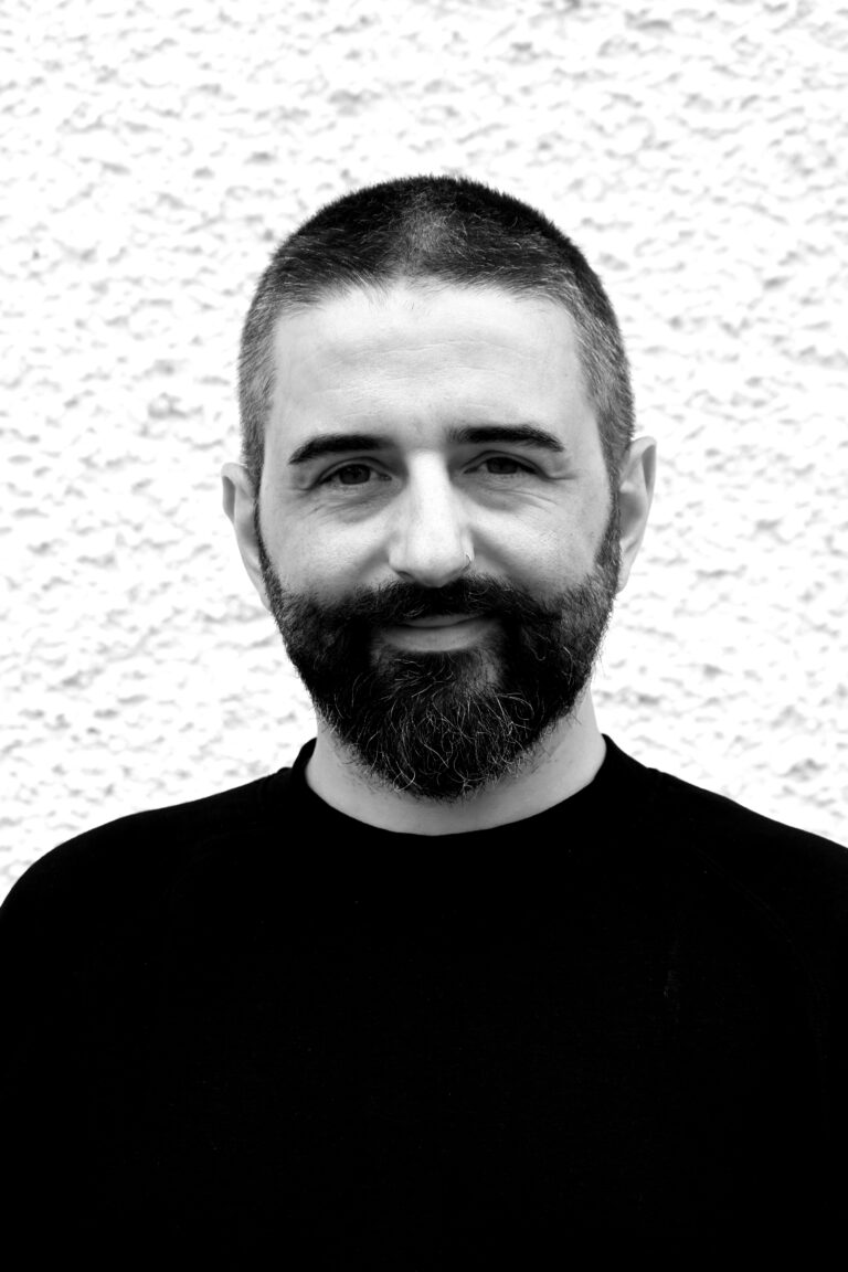 Markus Weber als Erol Oturan