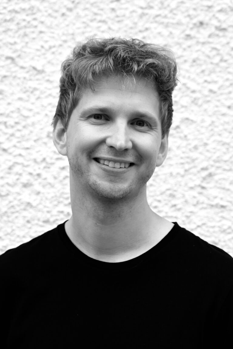 Dominik Heis als Matthias Scholz